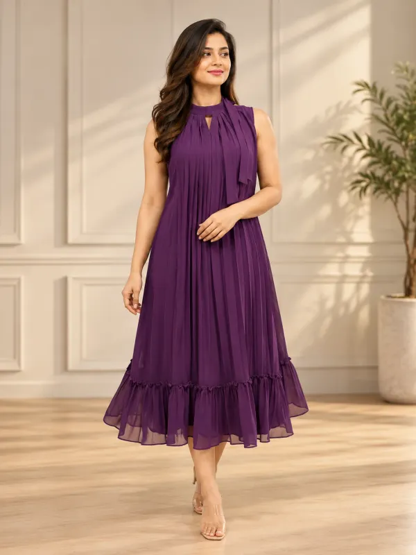  Round neck pleated sleevless top