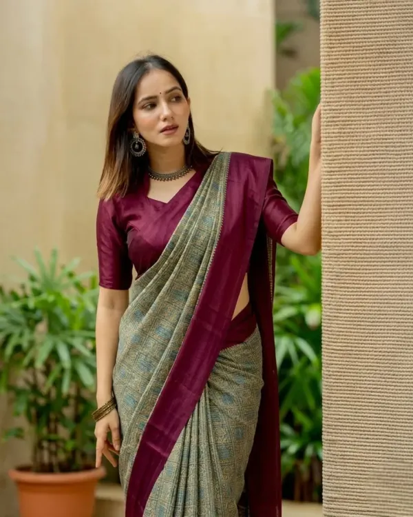 SimSim Trendz Geometric Print Daily Wear Crepe Saree